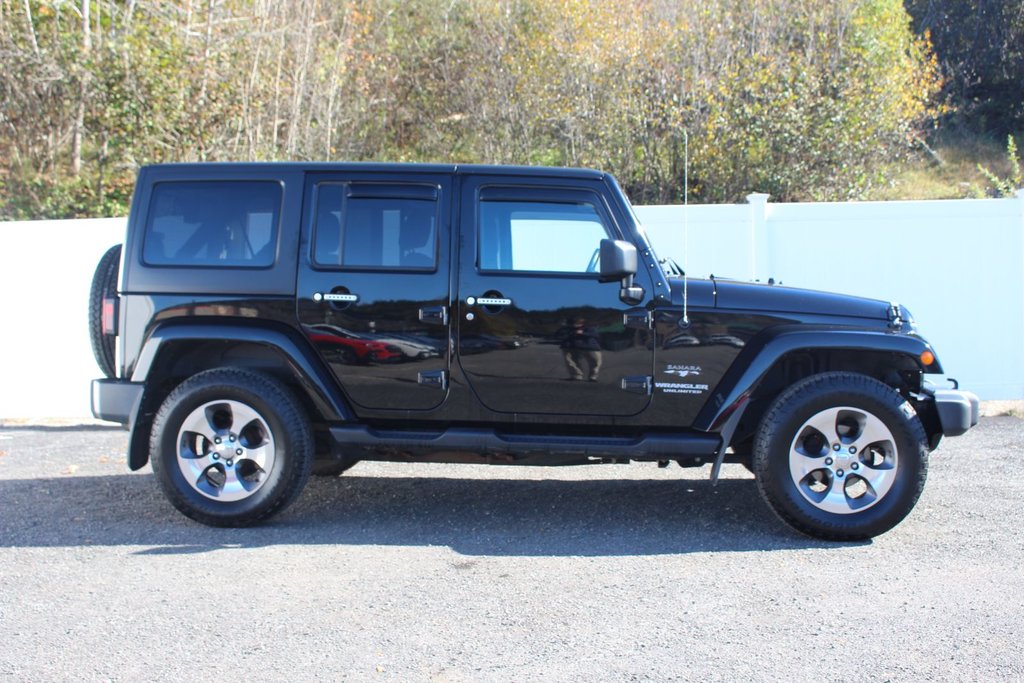 2017 Jeep Wrangler Unlimited in Antigonish, Nova Scotia - 8 - w1024h768px