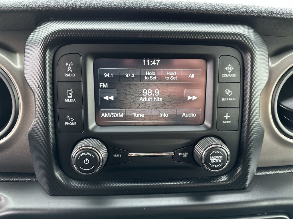 Jeep WRANGLER SPORT S | Cam | HtdSeats | Bluetooth | Aux | USB 2018 à Saint John, Nouveau-Brunswick - 25 - w1024h768px