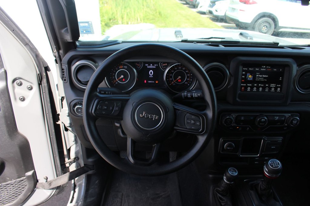 Jeep Wrangler Willys Sport | 6-Speed | Cam | Warranty to 2028 2023 à Saint John, Nouveau-Brunswick - 16 - w1024h768px