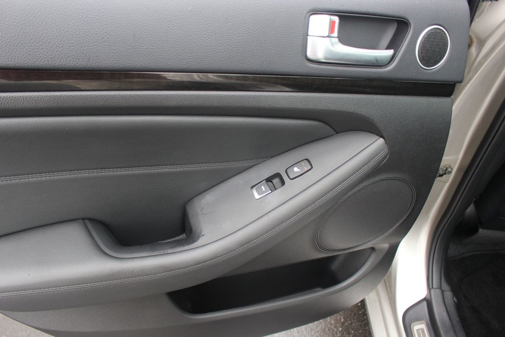 Kia Cadenza Premium | Lthr | SunRoof | Cam | HtdSeats | Aux 2014 à Saint John, Nouveau-Brunswick - 36 - w1024h768px