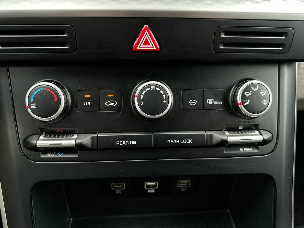 2023 Kia Carnival in Antigonish, Nova Scotia - 27 - w1024h768px