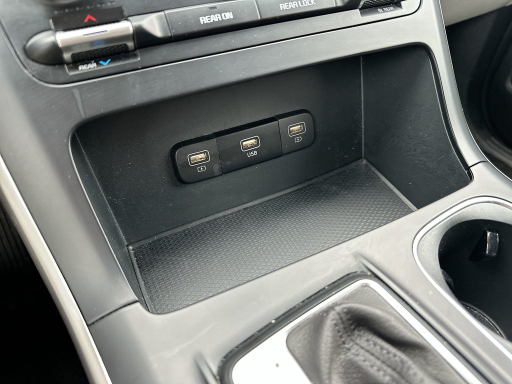 2023 Kia Carnival in Antigonish, Nova Scotia - 28 - w1024h768px