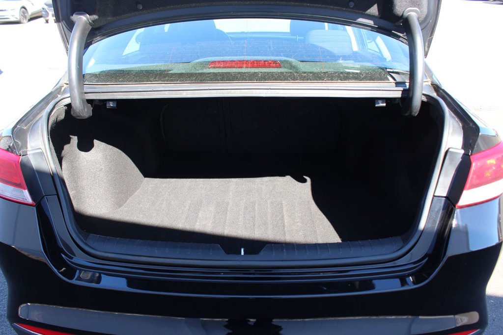 2018 Kia Optima in Antigonish, Nova Scotia - 51 - w1024h768px