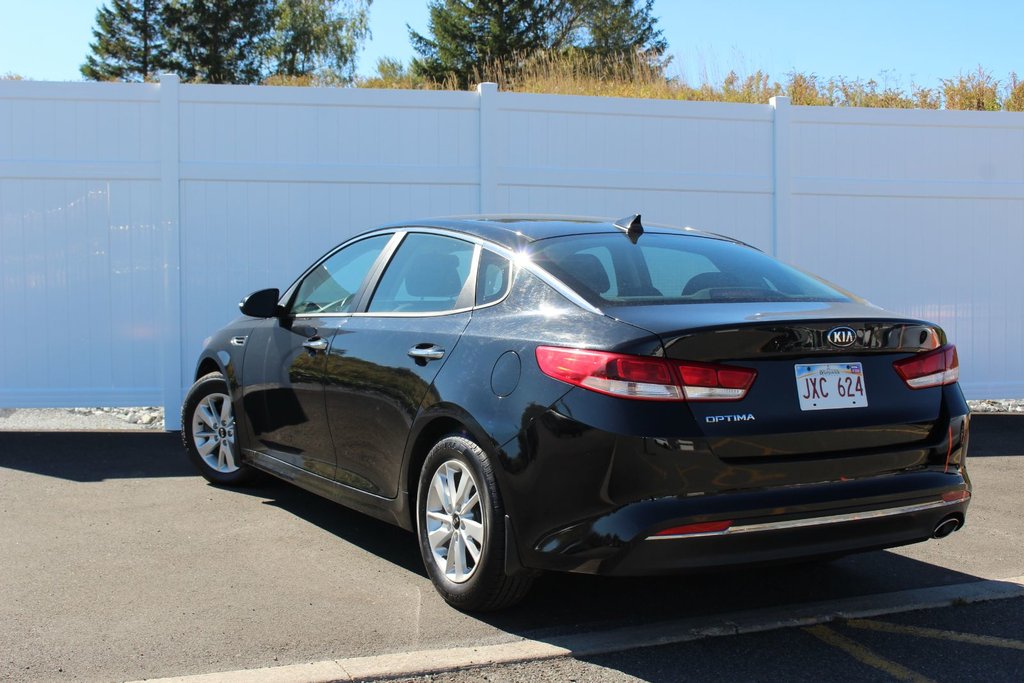 2018 Kia Optima in Antigonish, Nova Scotia - 6 - w1024h768px