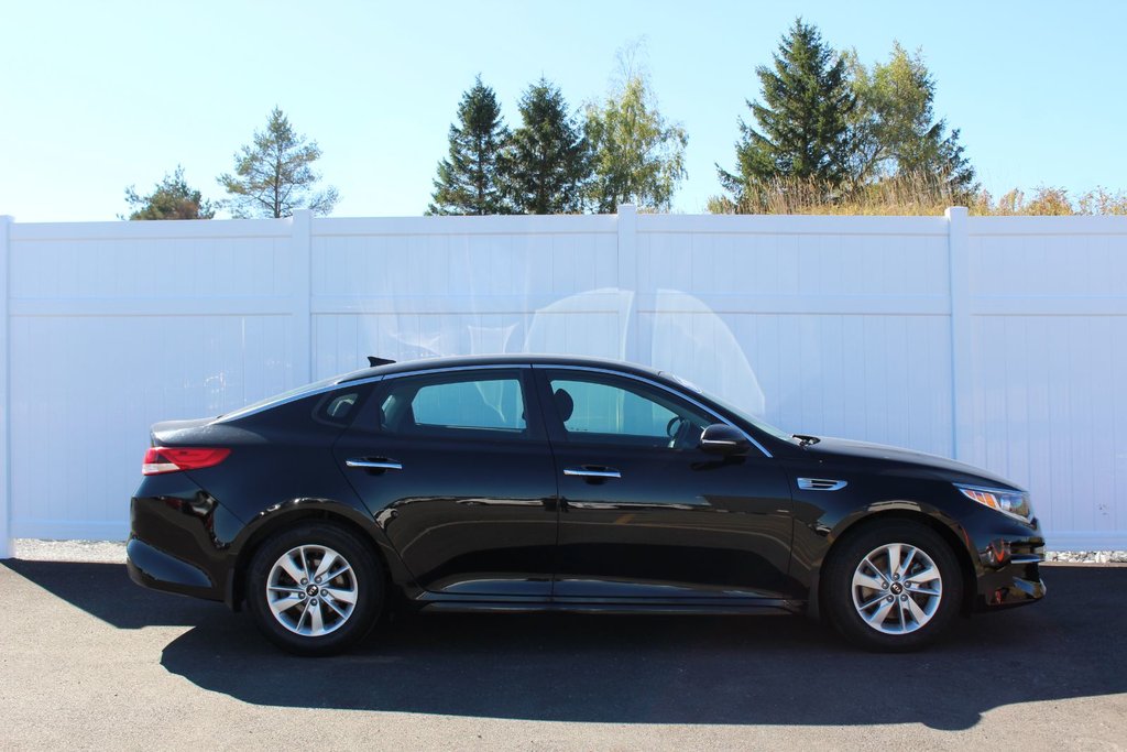 2018 Kia Optima in Antigonish, Nova Scotia - 3 - w1024h768px