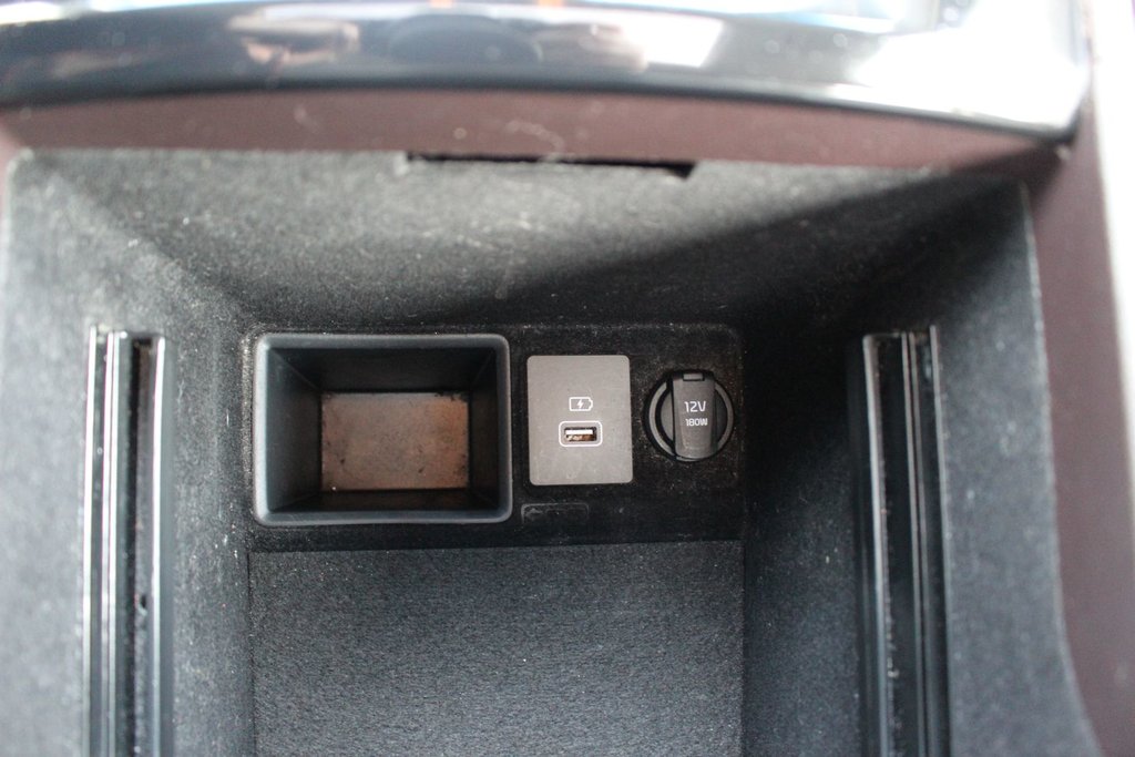 2017 Kia Sedona SXL | Lthr | Cam | HtdSeats | Bluetooth | Aux in Saint John, New Brunswick - 38 - w1024h768px