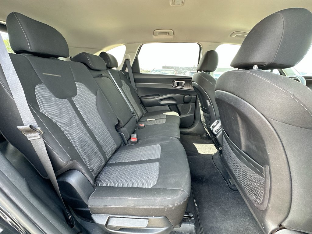 2021 Kia Sorento LX+ | Cam | HtdSeat | Bluetooth | Aux | USB | AC in Saint John, New Brunswick - 39 - w1024h768px