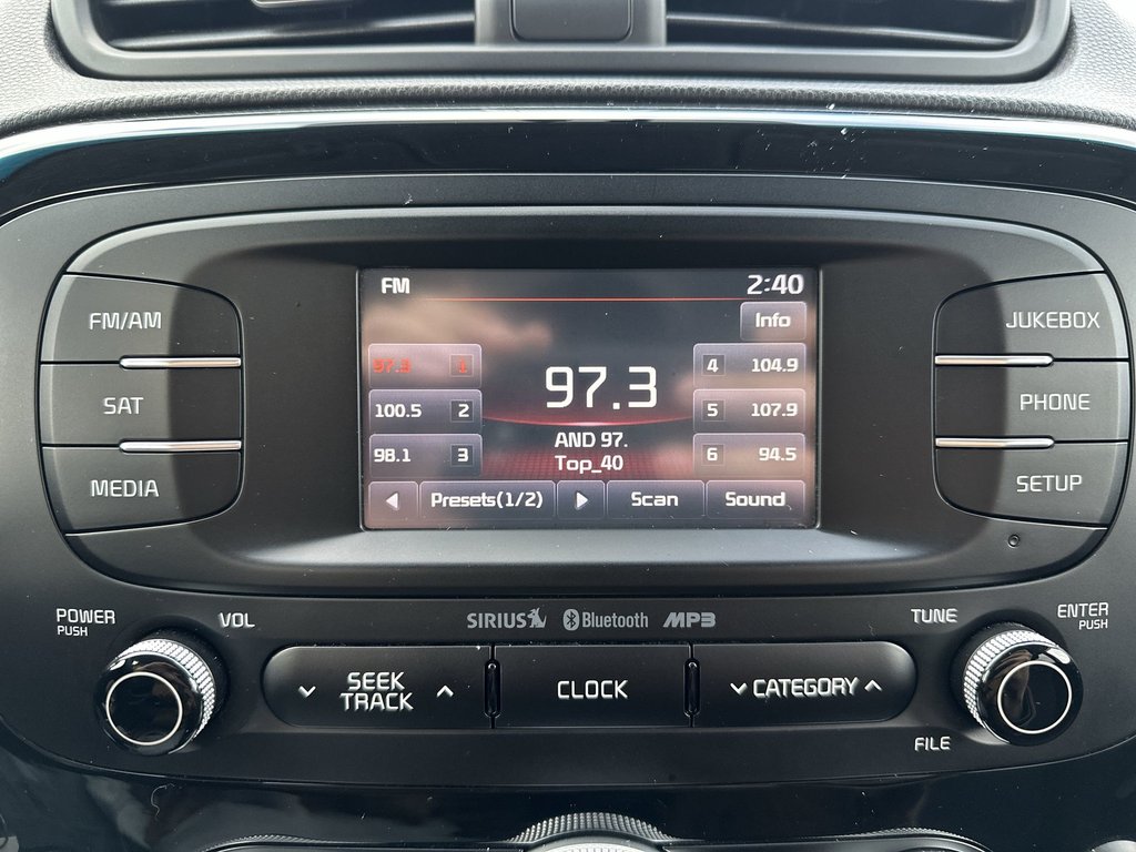 2016 Kia Soul EX | HtdSeat | Bluetooth | Cam | A/C | USB | AUX in Saint John, New Brunswick - 25 - w1024h768px