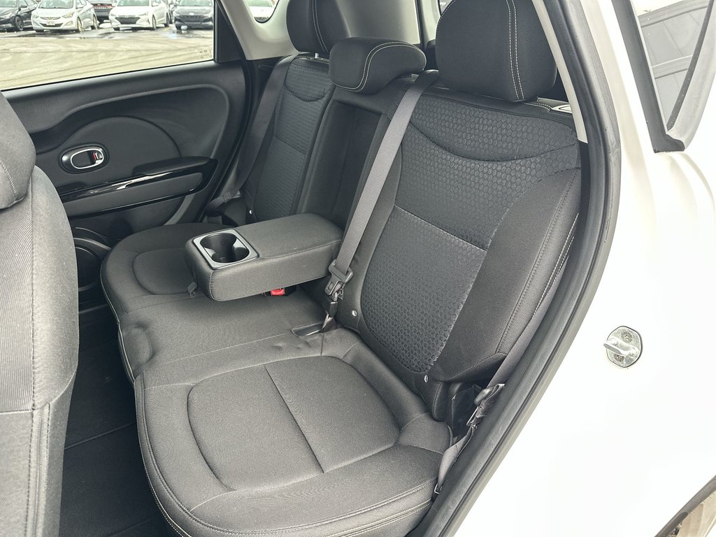 2016 Kia Soul EX | HtdSeat | Bluetooth | Cam | A/C | USB | AUX in Saint John, New Brunswick - 33 - w1024h768px