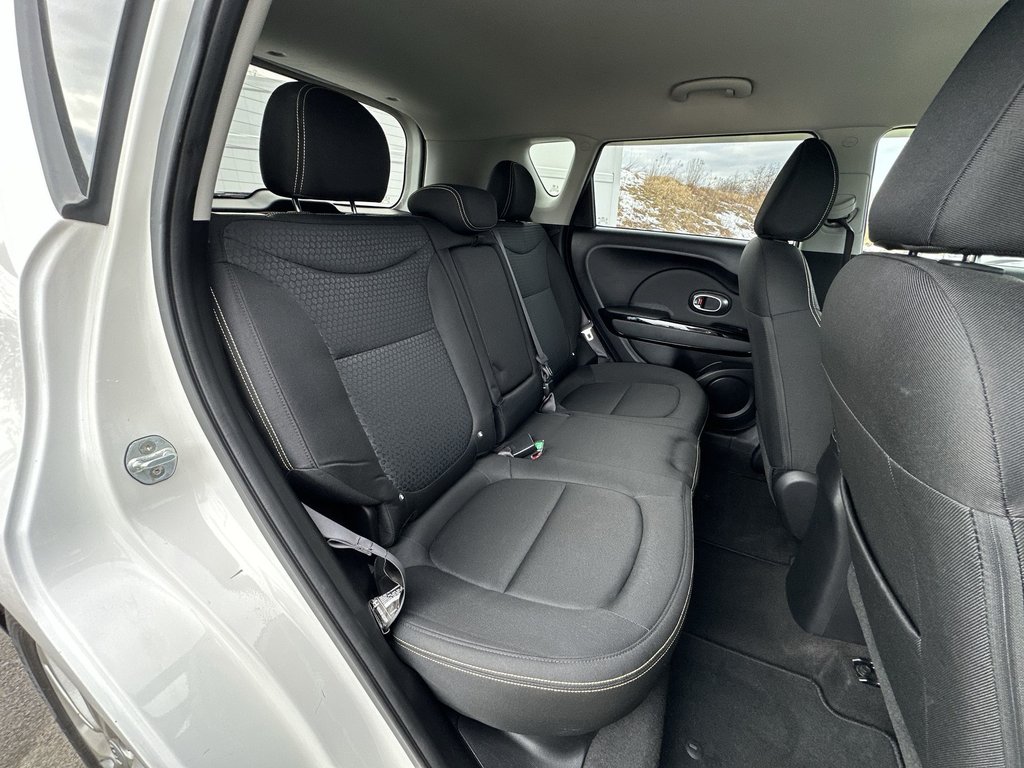 2016 Kia Soul EX | HtdSeat | Bluetooth | Cam | A/C | USB | AUX in Saint John, New Brunswick - 39 - w1024h768px