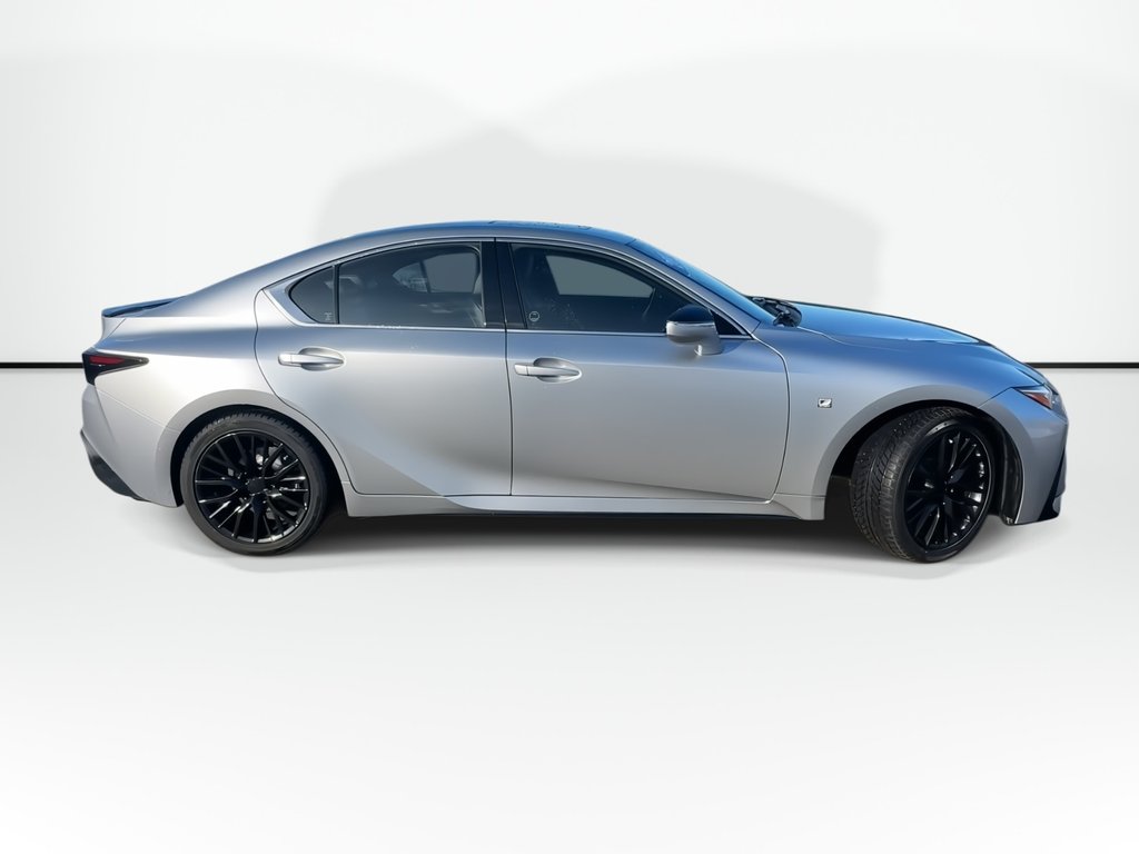 2022 Lexus IS 300 | Cam | Lthr HtdSeat | Warranty to 2028 in Saint John, New Brunswick - 3 - w1024h768px