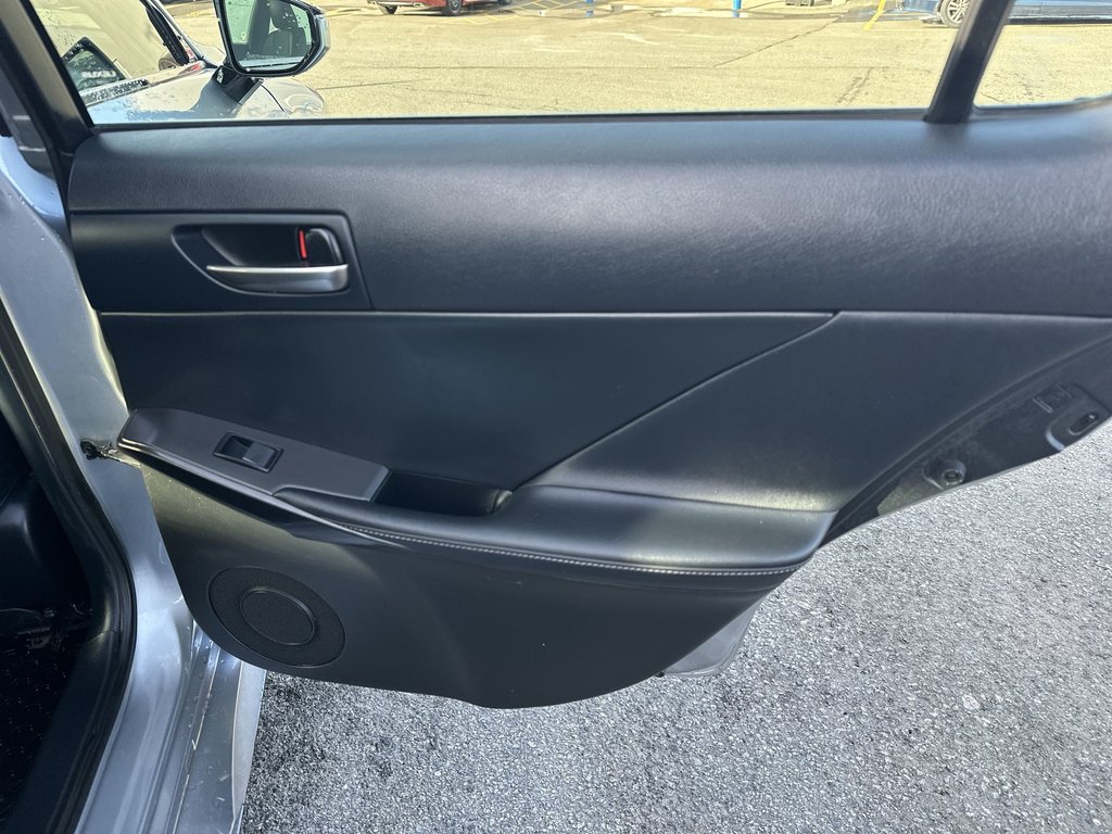 2022 Lexus IS 300 | Cam | Lthr HtdSeat | Warranty to 2028 in Saint John, New Brunswick - 38 - w1024h768px