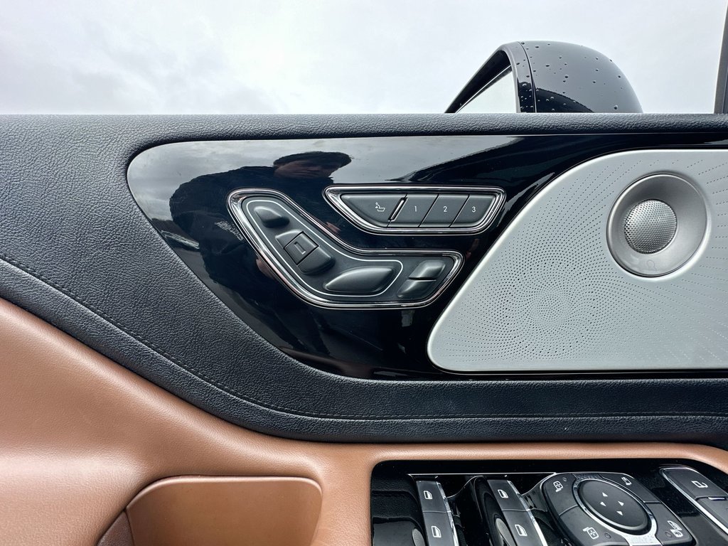 2022 Lincoln Aviator Reserve | Cam | Bluetooth | Warranty to 2028 in Saint John, New Brunswick - 14 - w1024h768px