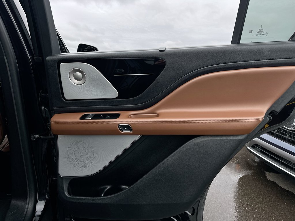 2022 Lincoln Aviator Reserve | Cam | Bluetooth | Warranty to 2028 in Saint John, New Brunswick - 41 - w1024h768px