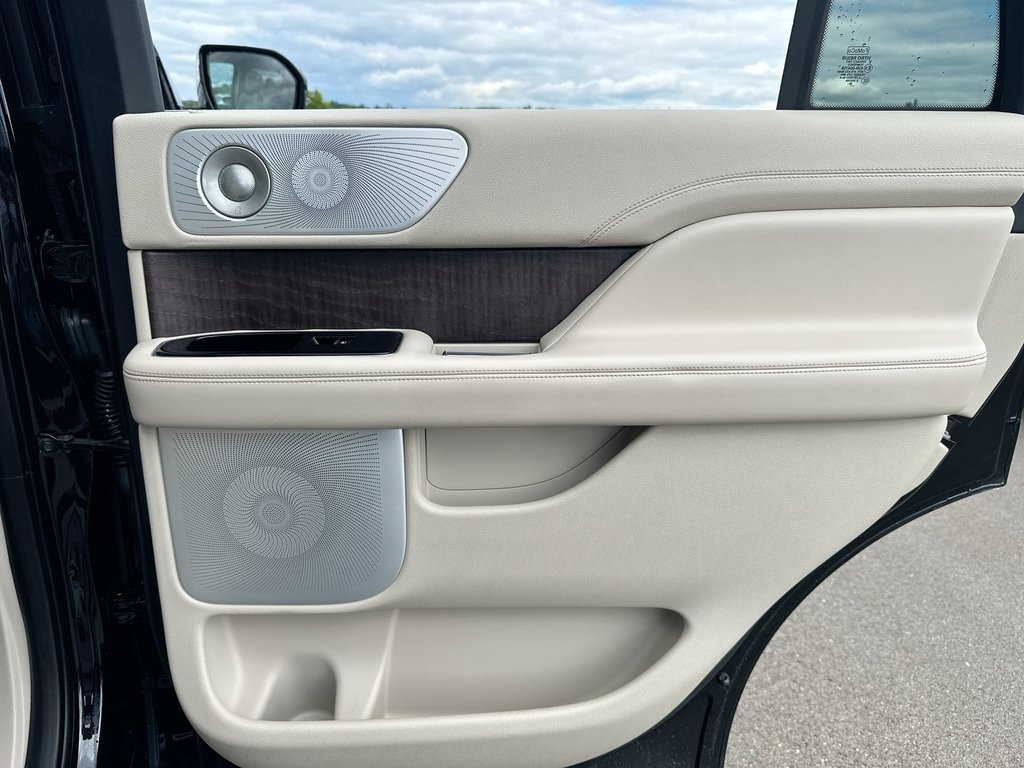 2021 Lincoln Navigator in Antigonish, Nova Scotia - 41 - w1024h768px