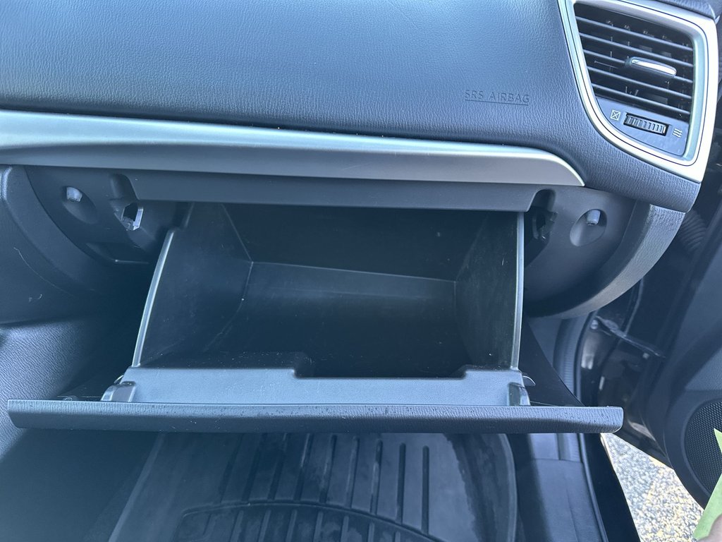 2018 Mazda 3 Sport GT | Cam | Roof | HtdSeats | Bluetooth | Aux | AC in Saint John, New Brunswick - 43 - w1024h768px