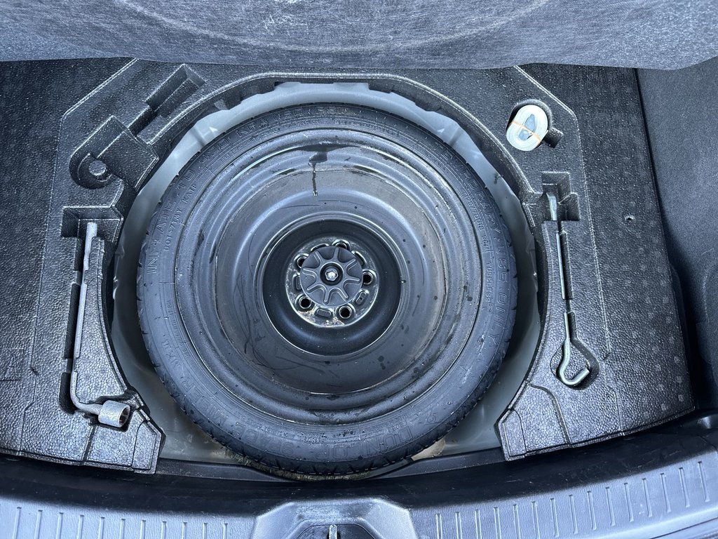 2018 Mazda 3 Sport GT | Cam | Roof | HtdSeats | Bluetooth | Aux | AC in Saint John, New Brunswick - 38 - w1024h768px