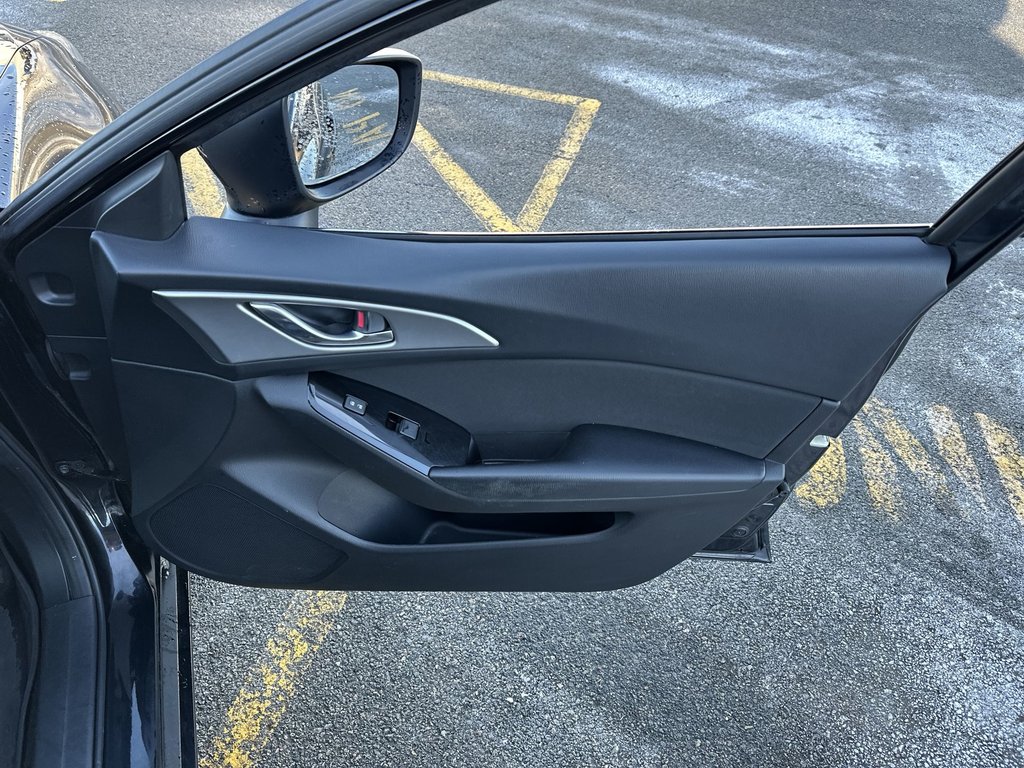 2018 Mazda 3 Sport GT | Cam | Roof | HtdSeats | Bluetooth | Aux | AC in Saint John, New Brunswick - 46 - w1024h768px