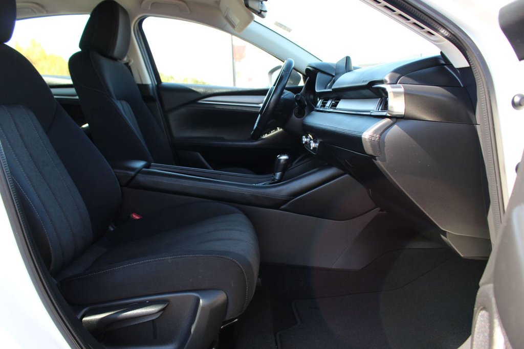 2018 Mazda 6 in Antigonish, Nova Scotia - 43 - w1024h768px