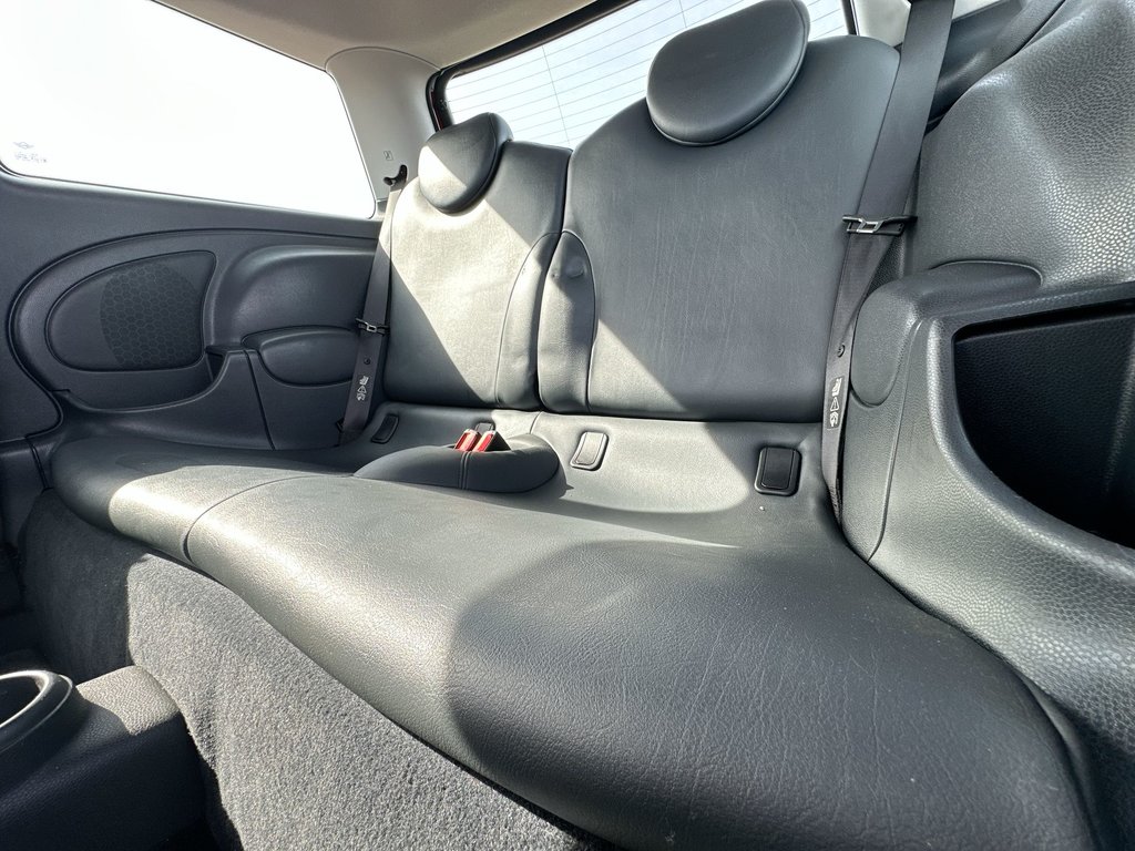 2002 MINI Cooper Hardtop Lthr | HtdSeats | CDPlayer | PwrWndws | Keyless in Saint John, New Brunswick - 34 - w1024h768px