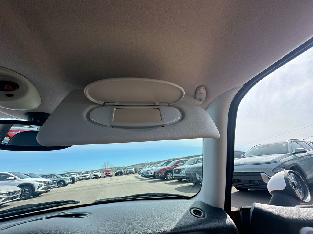 2002 MINI Cooper Hardtop Lthr | HtdSeats | CDPlayer | PwrWndws | Keyless in Saint John, New Brunswick - 50 - w1024h768px