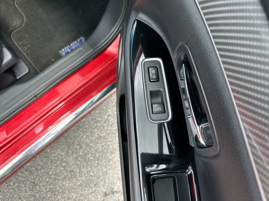 2019 Mitsubishi Outlander PHEV GT | Roof | Lthr | HtdSeats | Warranty to 2027 in Saint John, New Brunswick - 46 - w1024h768px