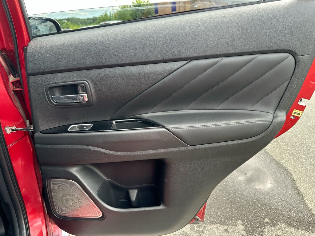 2019 Mitsubishi Outlander PHEV GT | Roof | Lthr | HtdSeats | Warranty to 2027 in Saint John, New Brunswick - 41 - w1024h768px