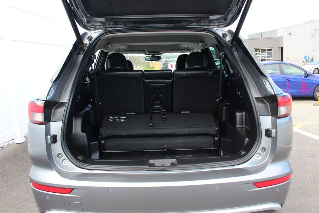 2023 Mitsubishi OUTLANDER PHEV SEL | PHEV | Leather | SunRoof | Warranty to 2033 in Saint John, New Brunswick - 36 - w1024h768px