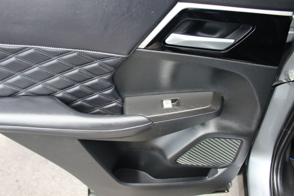 2023 Mitsubishi OUTLANDER PHEV SEL | PHEV | Leather | SunRoof | Warranty to 2033 in Saint John, New Brunswick - 35 - w1024h768px