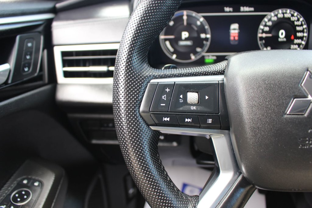 2023 Mitsubishi OUTLANDER PHEV SEL | PHEV | Leather | SunRoof | Warranty to 2033 in Saint John, New Brunswick - 18 - w1024h768px