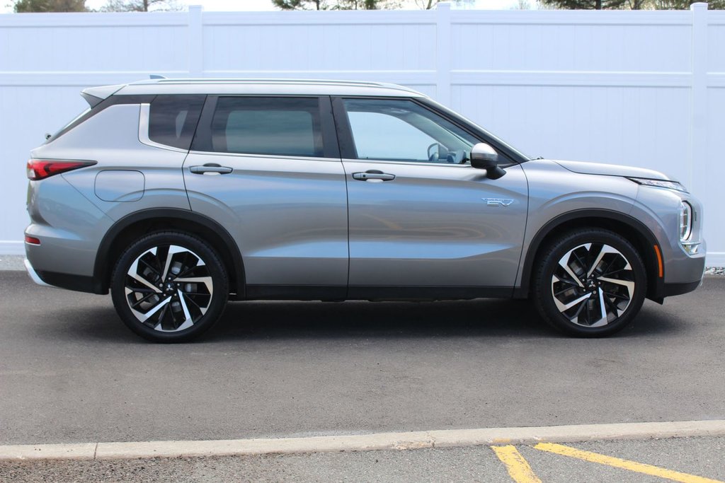 2023 Mitsubishi OUTLANDER PHEV SEL | PHEV | Leather | SunRoof | Warranty to 2033 in Saint John, New Brunswick - 8 - w1024h768px