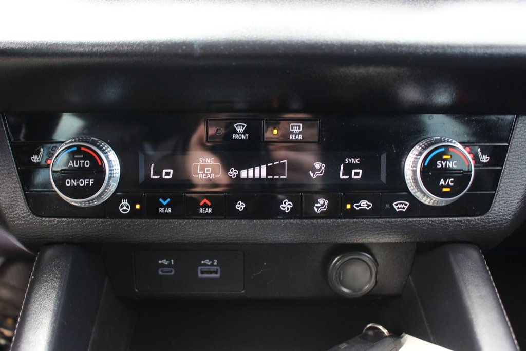 2023 Mitsubishi OUTLANDER PHEV SEL | PHEV | Leather | SunRoof | Warranty to 2033 in Saint John, New Brunswick - 25 - w1024h768px