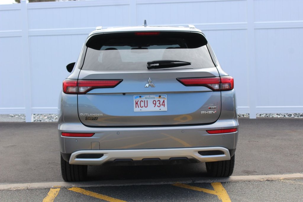 2023 Mitsubishi OUTLANDER PHEV SEL | PHEV | Leather | SunRoof | Warranty to 2033 in Saint John, New Brunswick - 6 - w1024h768px