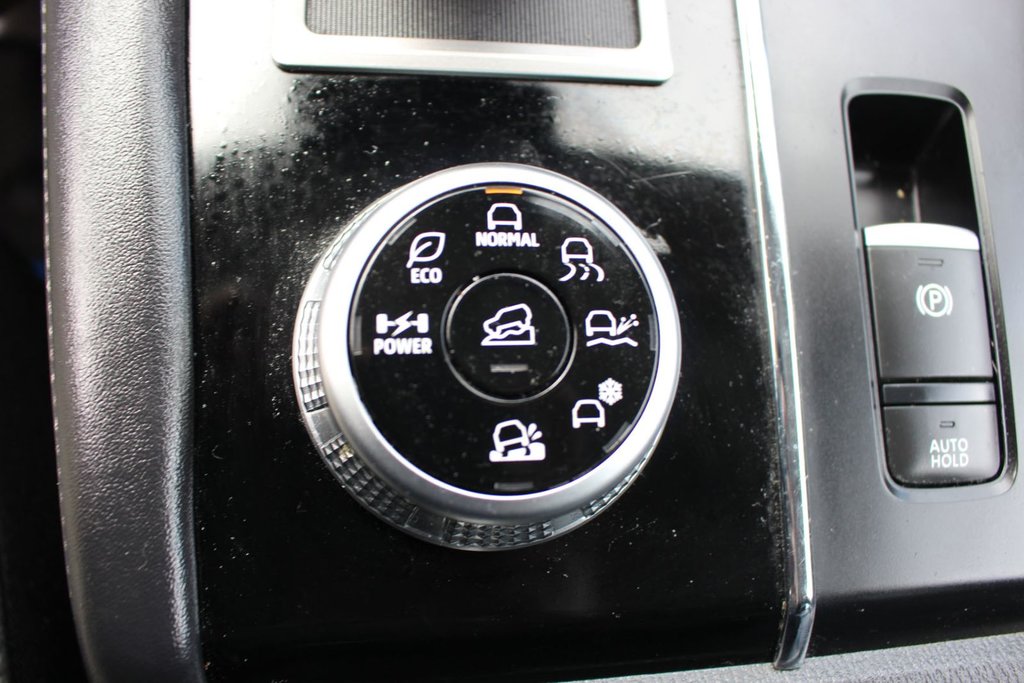 2023 Mitsubishi OUTLANDER PHEV SEL | PHEV | Leather | SunRoof | Warranty to 2033 in Saint John, New Brunswick - 29 - w1024h768px