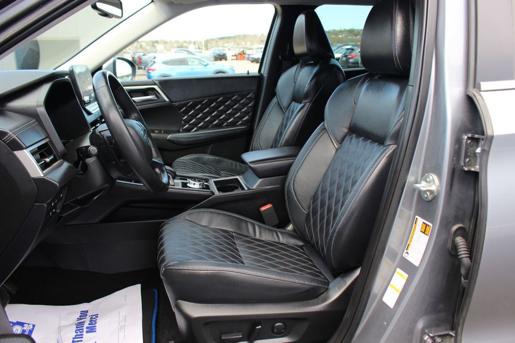 2023 Mitsubishi OUTLANDER PHEV SEL | PHEV | Leather | SunRoof | Warranty to 2033 in Saint John, New Brunswick - 10 - w1024h768px