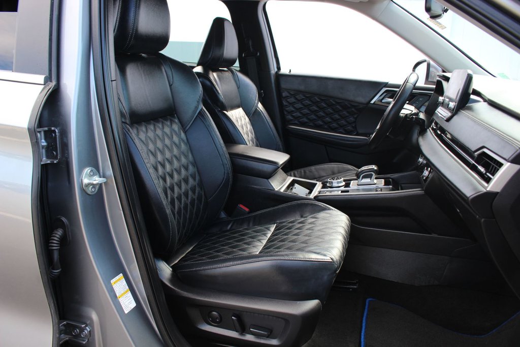 2023 Mitsubishi OUTLANDER PHEV SEL | PHEV | Leather | SunRoof | Warranty to 2033 in Saint John, New Brunswick - 42 - w1024h768px