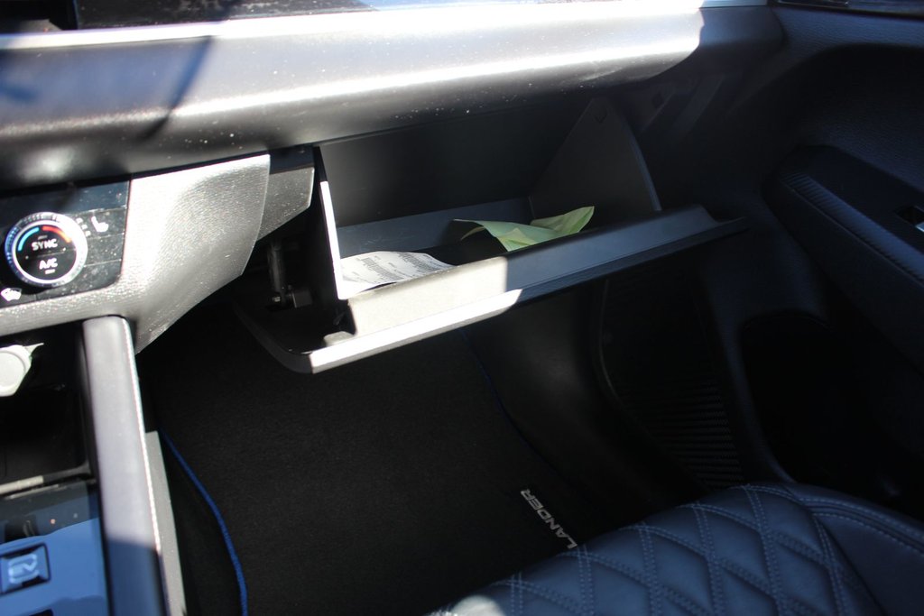 2023 Mitsubishi OUTLANDER PHEV in Antigonish, Nova Scotia - 58 - w1024h768px