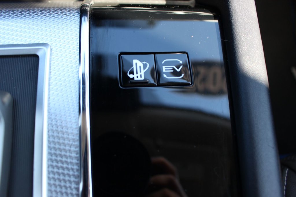 2023 Mitsubishi OUTLANDER PHEV in Antigonish, Nova Scotia - 32 - w1024h768px