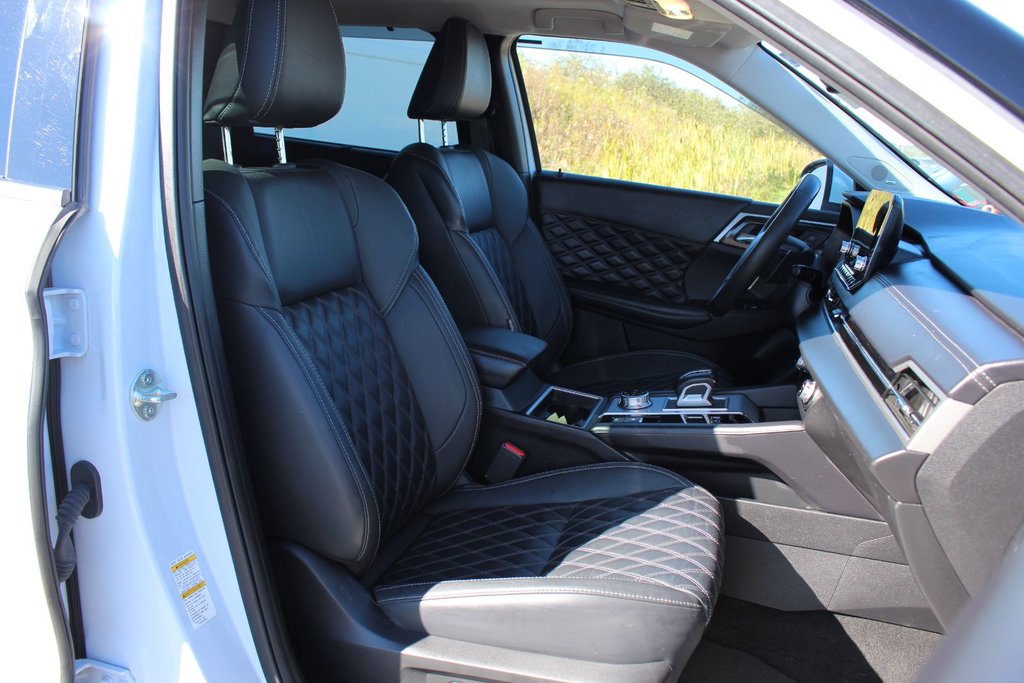 2023 Mitsubishi OUTLANDER PHEV in Antigonish, Nova Scotia - 57 - w1024h768px