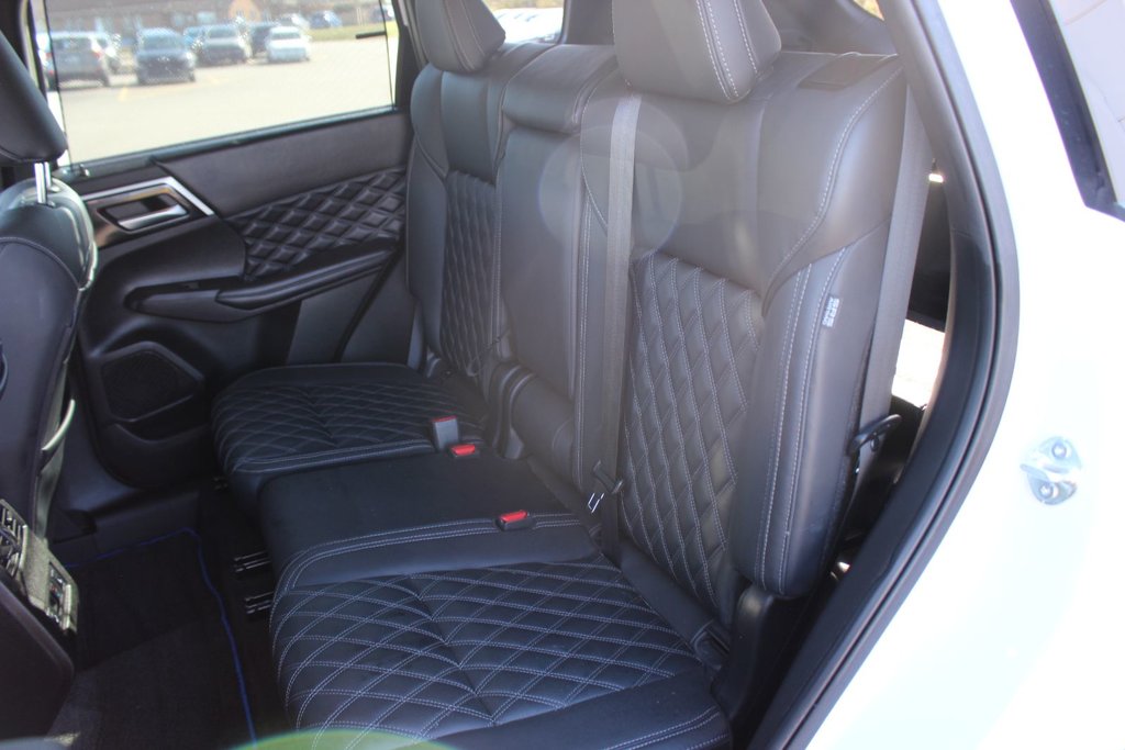 2023 Mitsubishi OUTLANDER PHEV in Antigonish, Nova Scotia - 45 - w1024h768px