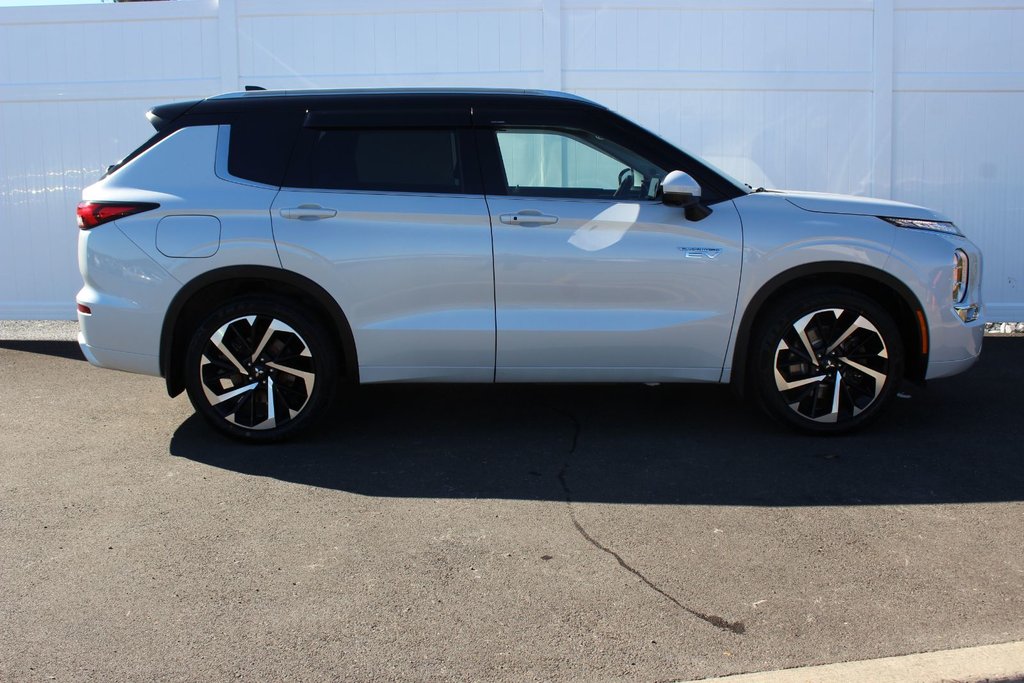 2023 Mitsubishi OUTLANDER PHEV in Antigonish, Nova Scotia - 8 - w1024h768px