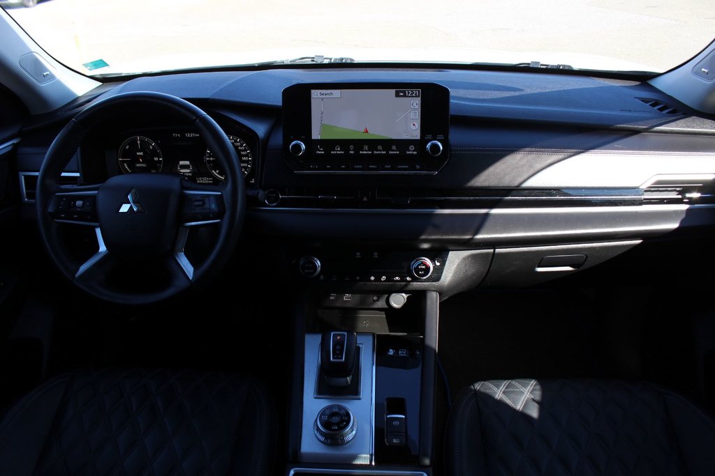 2023 Mitsubishi OUTLANDER PHEV in Antigonish, Nova Scotia - 12 - w1024h768px