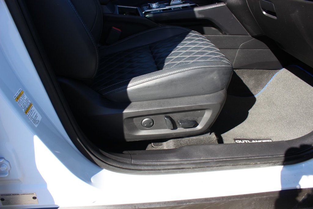 2023 Mitsubishi OUTLANDER PHEV in Antigonish, Nova Scotia - 56 - w1024h768px
