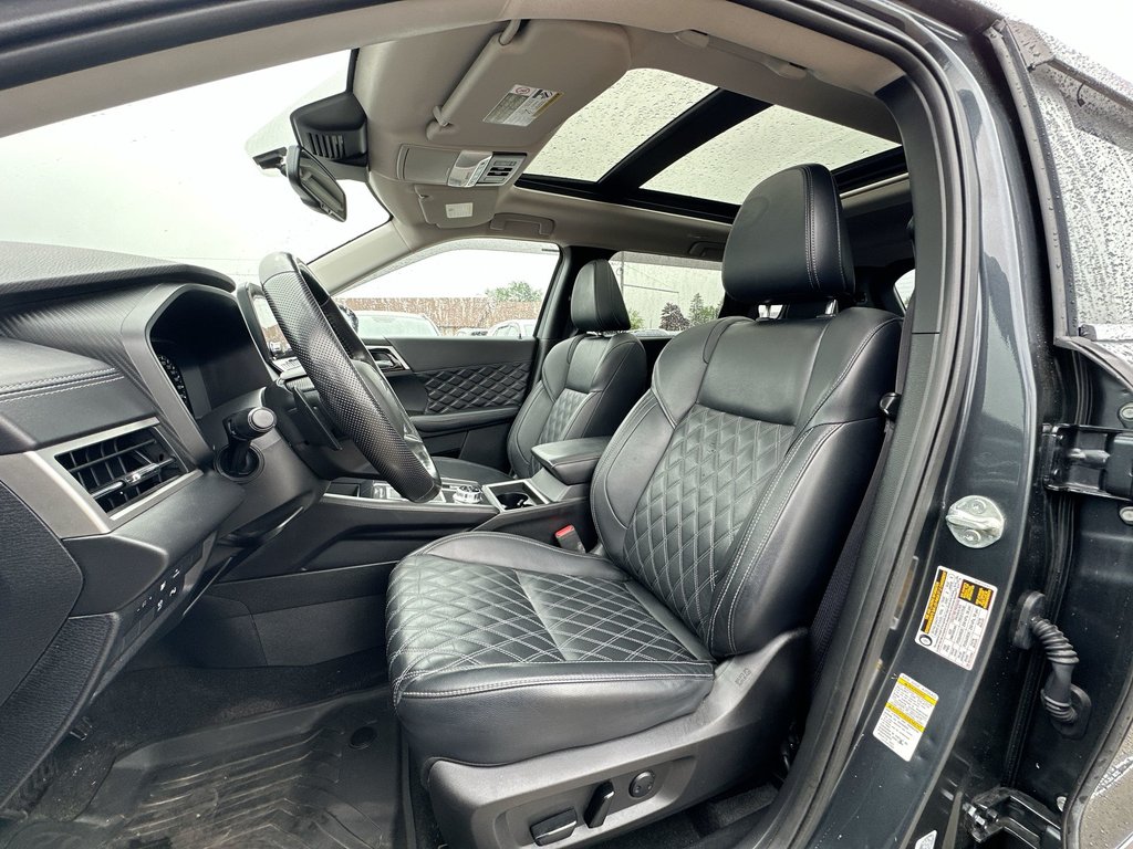 2024 Mitsubishi Outlander Plug-In Hybrid in Antigonish, Nova Scotia - 11 - w1024h768px