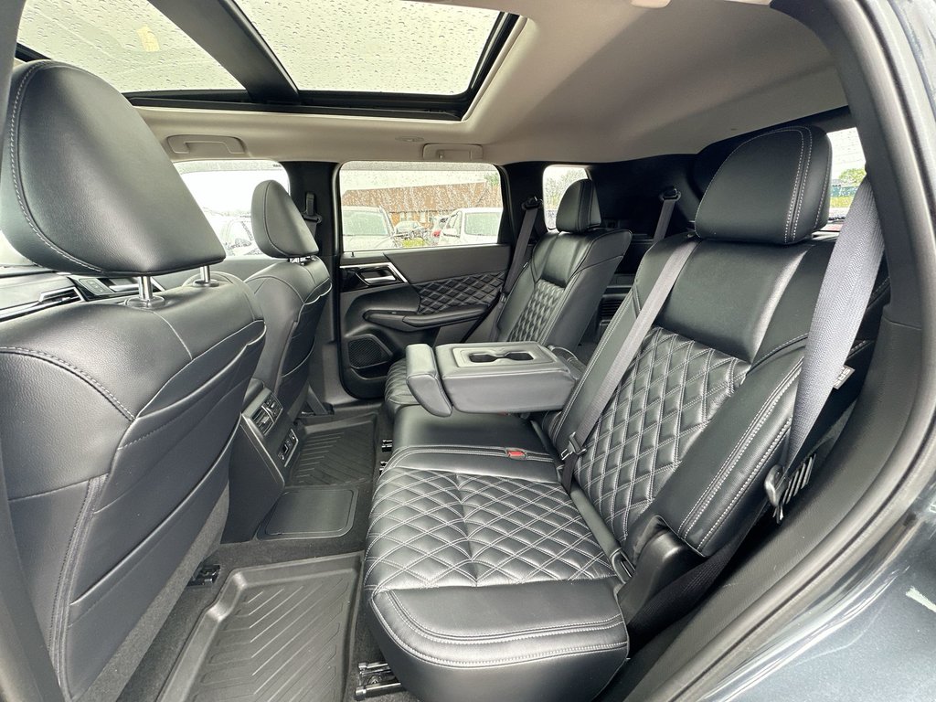 2024 Mitsubishi Outlander Plug-In Hybrid in Antigonish, Nova Scotia - 33 - w1024h768px