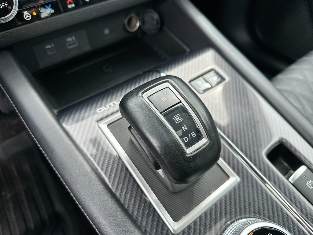 2024 Mitsubishi Outlander Plug-In Hybrid in Antigonish, Nova Scotia - 29 - w1024h768px