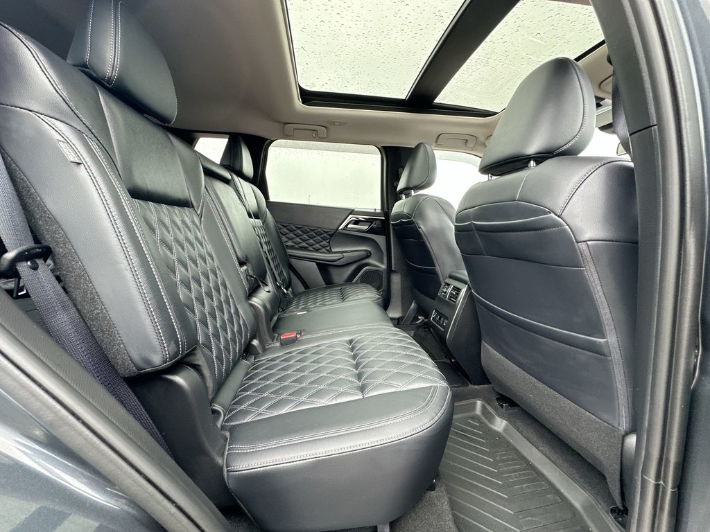 2024 Mitsubishi Outlander Plug-In Hybrid in Antigonish, Nova Scotia - 40 - w1024h768px