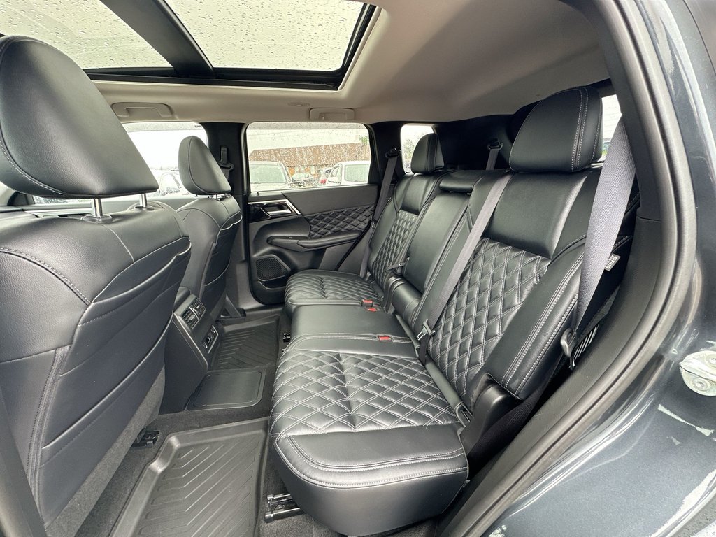2024 Mitsubishi Outlander Plug-In Hybrid in Antigonish, Nova Scotia - 32 - w1024h768px
