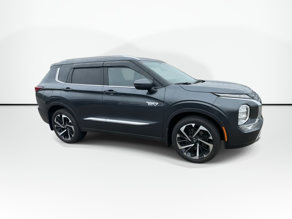 2024 Mitsubishi Outlander Plug-In Hybrid in Antigonish, Nova Scotia - 4 - w1024h768px