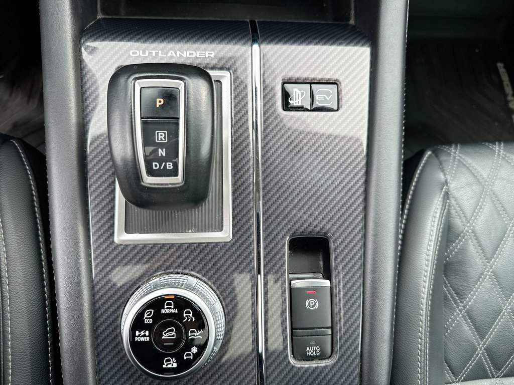 2024 Mitsubishi Outlander Plug-In Hybrid in Antigonish, Nova Scotia - 52 - w1024h768px